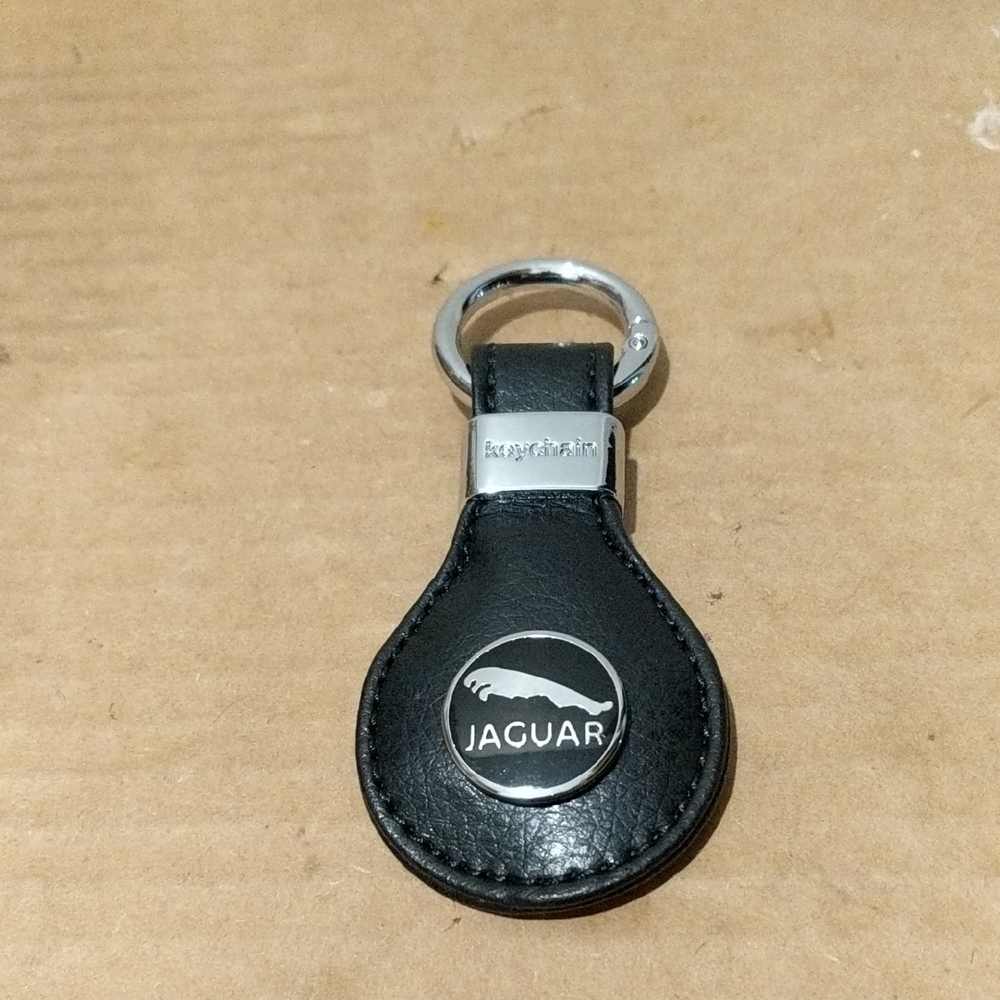 Jaguar Black Key Holder Keychain Keyring 🆕